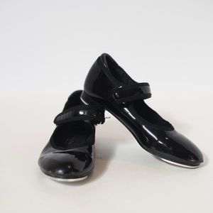Girls tap shoes